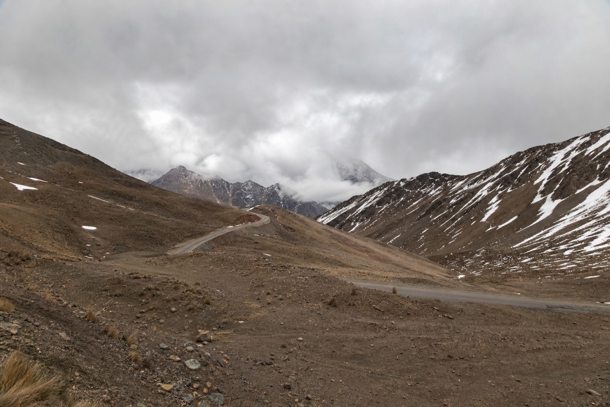 La Cumbre pass, the cold high-altitude start of the ride